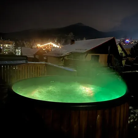 Chalet Szafranowe Wzgorze Ii-dom Z Parkingiem Na Wylacznosc, Sauna, Jakuzzi *